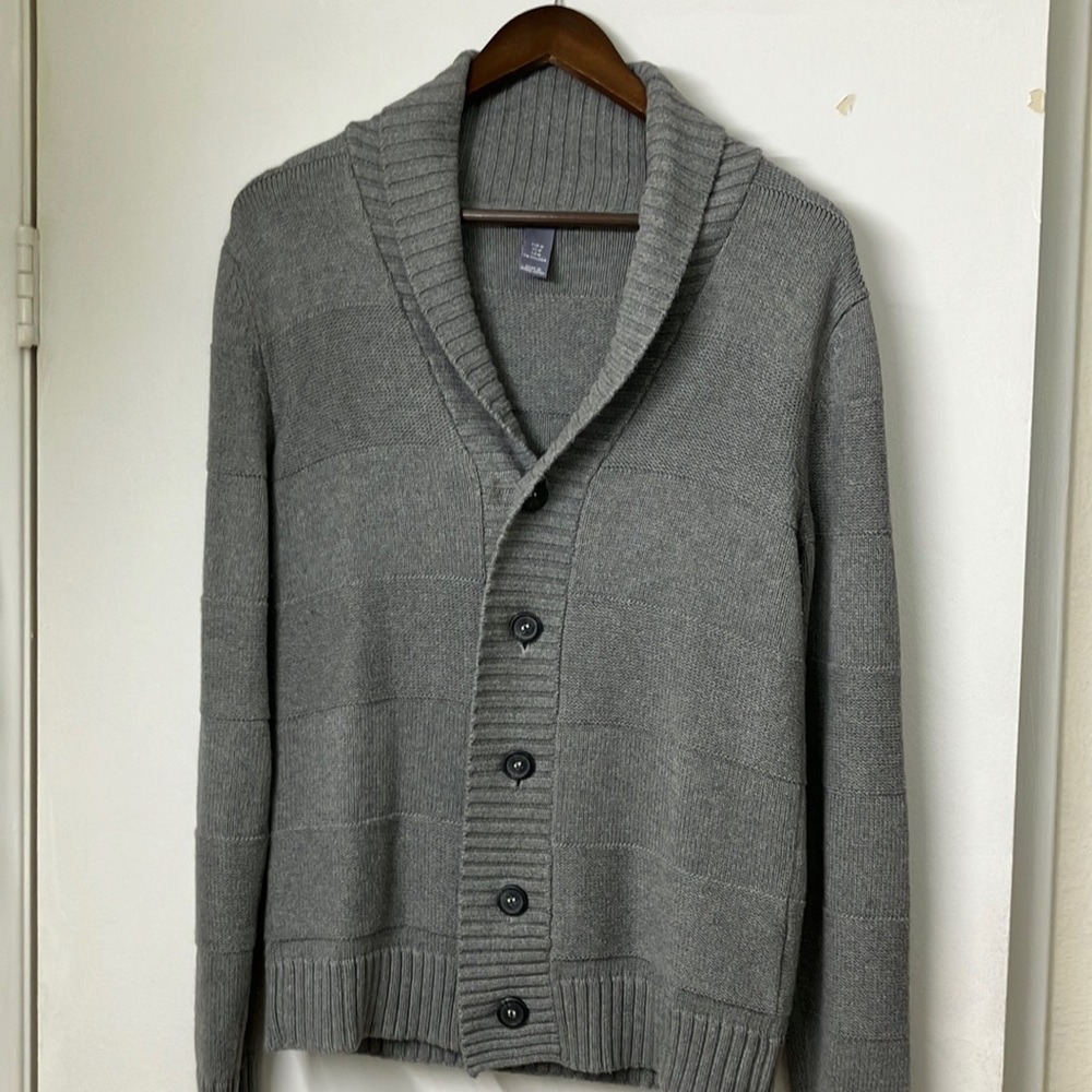 H&M Men’s Lightweight Stylish Gray Cardigan